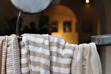Hanging cloth